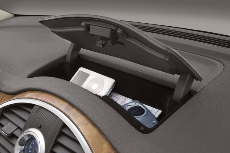 2011 Buick Enclave CXL Dashboard Storage - Picture / Pic / Image